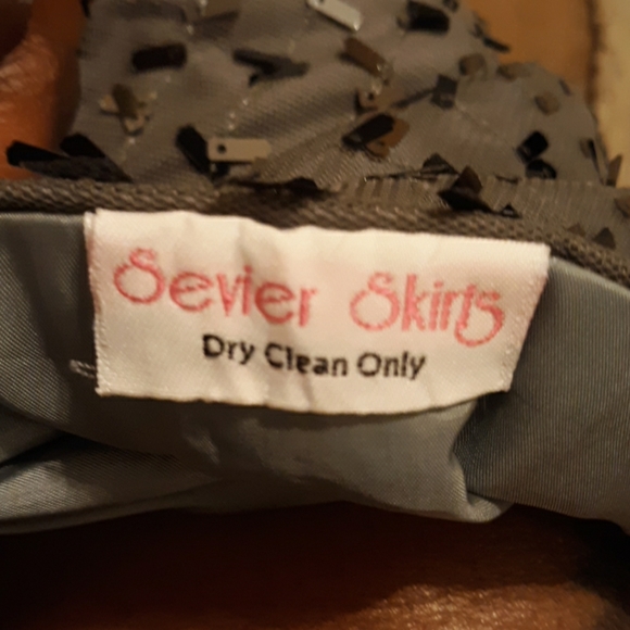 Silver skirts is the name "brand" - Picture 4 of 7